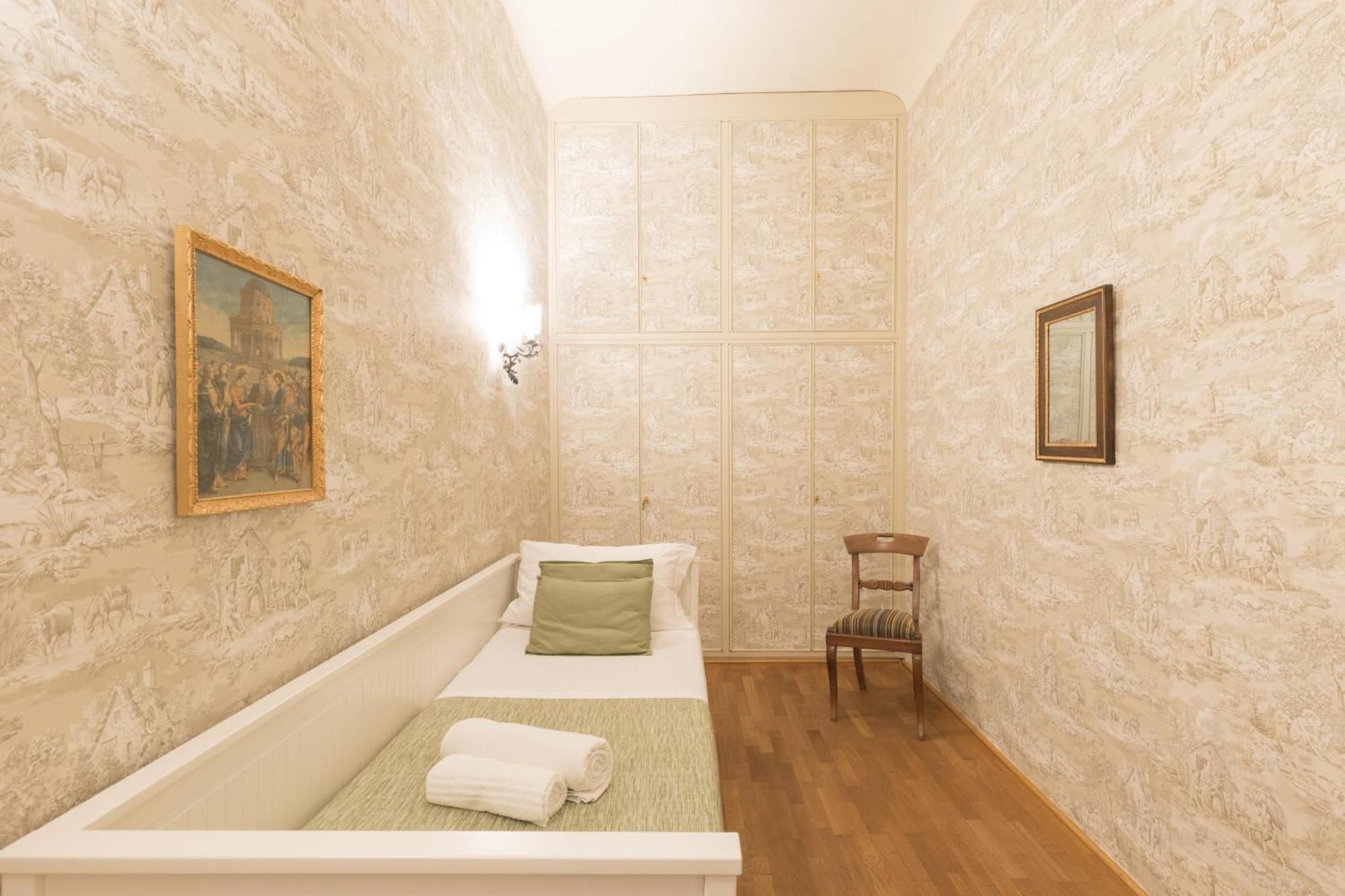 A Touch Of History, In Santa Reparata Florencia Exterior foto